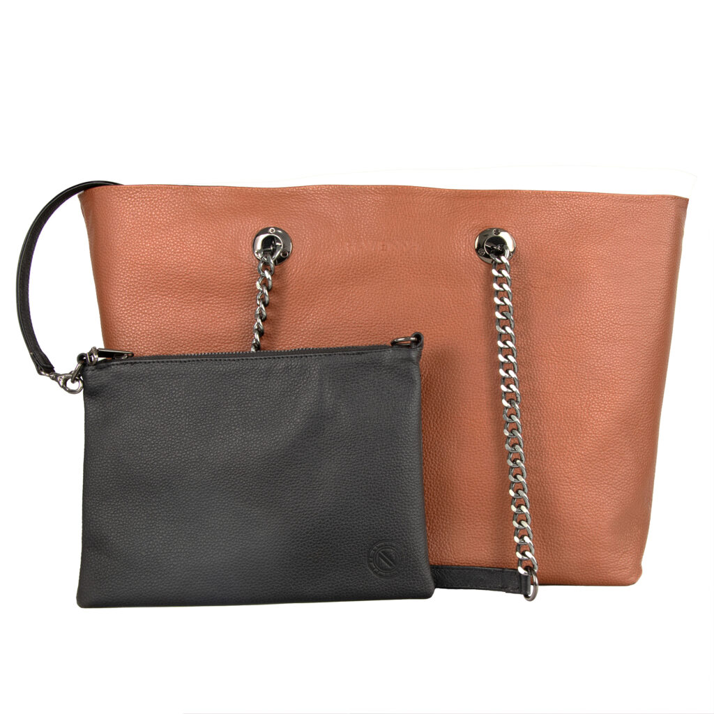 Bolso de piel reversible negro elegante para ejecutivas